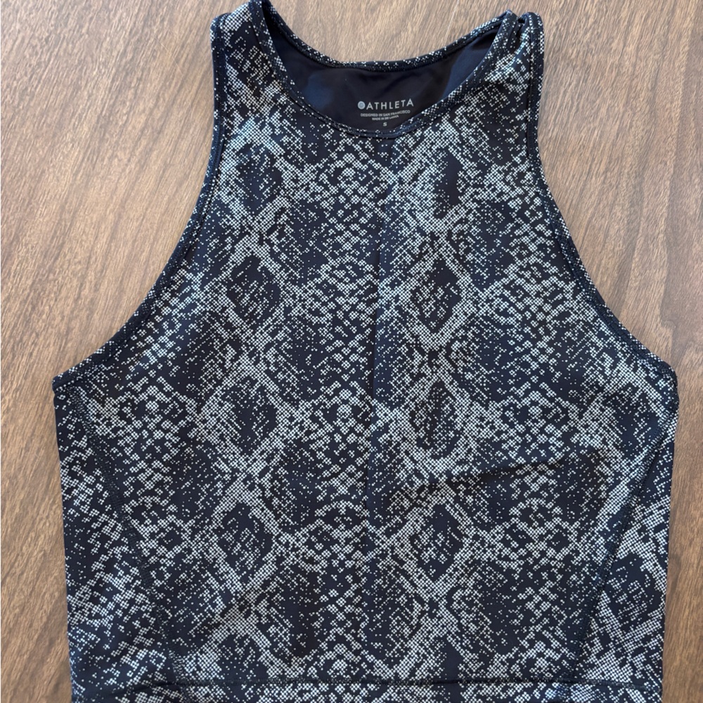 Athleta python print crop tank - image 2